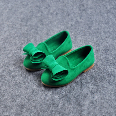 أحذية صغيرة من جلد الغزال للفتيات - سوق وان جملة